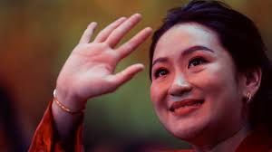 थाईलैंड के नए प्रधानमंत्री के रूप में 'कड़ी मेहनत करने को तैयार'  पैतोंगटार्न शिनावात्रा - निक्केई एशिया