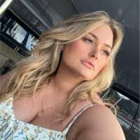 Jennifer Barcus's Instagram, Twitter & Facebook