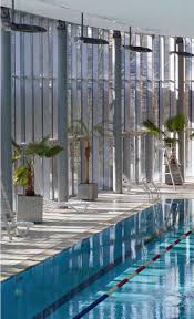 Du Soleil La Mer Et Les Palmiers C Est Tout Comme A La Piscine Du Petit Port A Nantes Piscine De France Decoration Exterieur Piscine