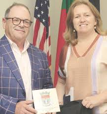 Presidente da Câmara de Vila do Porto junto da comunidade nos EUA