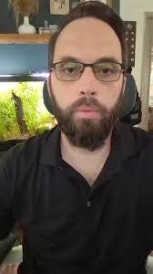 Mike Covell's Instagram, Twitter & Facebook