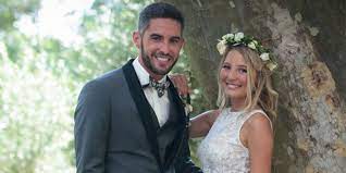 La deuxième saison de mariés au premier regard débute ce mardi soir. Emma Et Florian De Maries Au Premier Regard S Affichent Plus Amoureux Que Jamais Cosmopolitan Fr