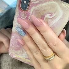 October 23 at 8:25 am ·. Aurora Gude Blogg