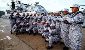 Tshirt hitam kor polis tentera diraja. Tldm Lancar Seragam Baharu Corak Celoreng Digital Semasa Mstar