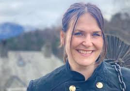 Til Stranda for å tene pengar