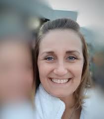 Donna Hargraves's Instagram, Twitter & Facebook