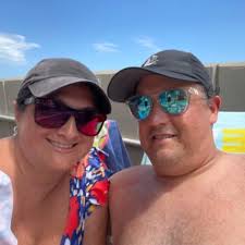 Cornucopia Plastic Hexagon Shaped Jars (4-Pack, 30oz); Value Pack of  Containers for Snacks, Gifts and Storage, 2 1/2 Cup Capacity, 5 x 5 x 3  Inches : Amazon.sg: Home