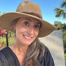 Laura Fortuna Long (@laura.f.long) • Instagram photos and videos