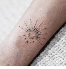 I Like This Moon And Sun Tattoo Inspiration Tattoos Kucuk Bilek Dovmeleri Dovme Fikirleri