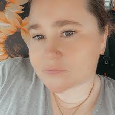 Rebecca Loftin's Instagram, Twitter & Facebook