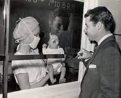Audie Greets His Newborn Son Terry At The Santa Monica Hospital On March 17 1952 Terry Is Three Days Old American Heroes Old Movie Stars Hero Movie