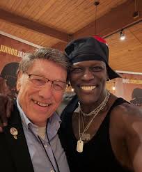 Wow, both Ludwig Kaiser and El Grande Americano have the same scar