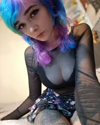 Mesh top VS 28DD tits