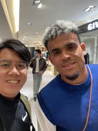 前日先比完賽踢完場好波，今日就巴黎撞到！ 辛苦晒你carry Sobo🙇🏻🙇🏻🙇🏻