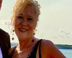 Brenda Fortin's Instagram, Twitter & Facebook