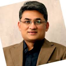 I recently culminated my Brain & Behavioral Health minor by presenting my  capstone at the 2025 Semel Undergraduate Research Conference (SURC)! This  research project with the UCLA Pediatric OCD…