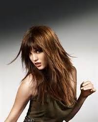 bob frisuren stufig und mit pony frisur ideen frisuren lange haare stufen langhaarfrisuren fransiger haarschnitt