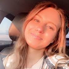 Julia Serrao (juliaserrao17)