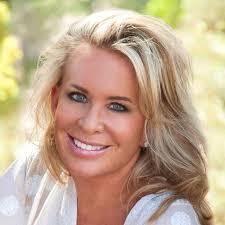 Tracy Massingill's Instagram, Twitter & Facebook