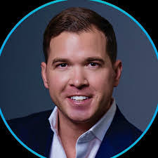 Eric Casto's Instagram, Twitter & Facebook