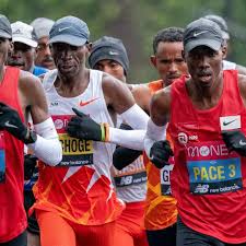 World record holder eliud kipchoge congratulated the participants saying that the organisers did a good job but the most important thing is for everyone to make running a culture. Eliud Kipchoge Egh On Twitter After 25 Kilometers My Ear Blocked And It Couldn T Open Anymore But This Is How Sport Is We Should Accept Defeat And Focus For The Winning