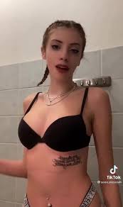 Alessiah TikTok hot | Solopornoitaliani