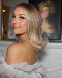 Deb // Chicago hair & makeup artist (@debpetrielli) • Instagram photos and  videos