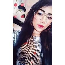 Perla Sanchez (@PerlaSa87062200)