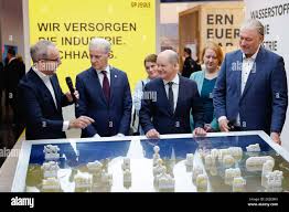 Ove petersen hi-res stock photography and images