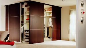 Ein begehbarer schrank kann für vielfältige anwendungen die perfekte schrankoption darstellen. Begehbarer Kleiderschrank Berlin Potsdam Und Brandenburg Id Dieschrankidee