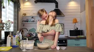 Slender Russian craves for cock while cooking - Amateur Porn