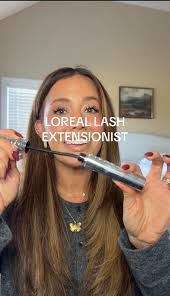 Natural Wavy Hair Tutorial: Easy Styling Techniques