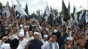 Hot 4 vidio tkw vs banglades. Indonesia S Islamic Floggings Will Move Indoors Where Kids Can T See Wsj