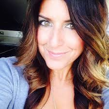 Lori Wallace's Instagram, Twitter & Facebook