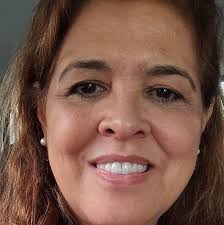 VOCÊ QUIS TRAIR E POR ISSO SE APAIXONOU Não foi porque se apaixonou que  você traiu. O enamoramento é uma construção que pode ser desfeita a  qualquer hora. Confira a minha teoria: