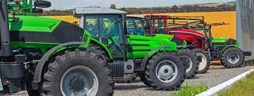 With a 52° steering angle and turning circle diameter of 8.0 to 9.3 m, the tractor is extremely manoeuvrable. Suitable Oil For Lindner Tractor 10w 40 10w 30 Engine Oil Hydro Trans Transmission Fluid Hvi 46 Hydraulic Oil Ep 80w 90 Axle Oil Differential Oil Midlands Lubricants Ltd