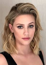 Zoe Warner's Instagram, Twitter & Facebook