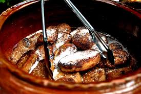 Guatemala has many influences culinary influences, some from spain, mayan descendants, mexico and the caribbean to mention a few. The 10 Most Traditional Dishes From Guatemala