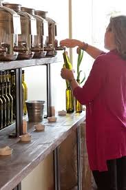 Alina Lawrence Opened Her Wonderful Olive Oil Tasting Room And Retail Shop Olivette In Darien Days Before The New Year Res Tasting Room Olivette Honey Shop