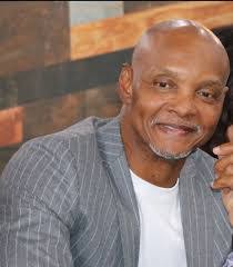 Kevin Murray's Instagram, Twitter & Facebook