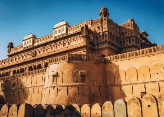 Allahabad Fort In Uttar Pradesh | Things To Do - Sea Water Sports