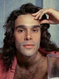 «Infinito Em Nós», la bossa sensuelle de Zé Ibarra électrise la playlist  RFI