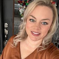 🆘🆘 Owner had to find new housing and was unable to take these two Belgian  Malinois, male and female, 1.5 yo. They will be out in the cold with this  weather coming