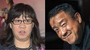 哈公（曾志偉 飾）和石堅（張學友 飾）的手機店隔街相望，兩家為搶生意各出奇招，互不相讓。 其實二人多年前本為好友，當年二人智鬥包租婆的故事至今仍傳為佳話，結果香港旺角的西洋菜街，商鋪林立，遊人絡繹不絕。 哈公（曾志偉 飾）和石堅（張學友 飾）的手機店隔街相望. æ›¾å¿—å‰å›žæ­¸tvbåšé«˜å±¤ ä½™è© çŠå¦èªä¸å'Œ çŽè€ æž—æ›‰å³° æœ‰æ©Ÿæœƒå†åˆä½œ å¨›æ¨‚on Line Line Today