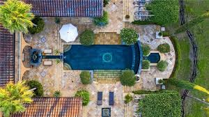 Awesome backyard small pool landscaping ideas. Orlando Florida Swimming Pool Designers