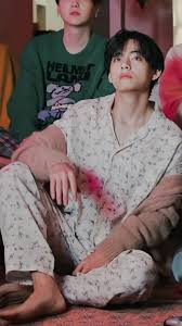 Pin Oleh Berty Massan Di Taehyung Di 2020 Pria Gucci Suami Orang