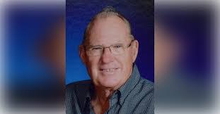 Maggie Moeller's Instagram, Twitter & Facebook