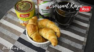 Each delicate layer of puff pastry recipe is filled with butter that makes the flaky and buttery. Croissant Kaya Yeo S Buat Orang Lapo