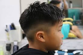 小学生男の子 キッズの髪型 ヘアスタイル人気57選 かっこいい おしゃれなメンズ髪型ヘアスタイル サロンセブン 男子 ヘアスタイル 髪型 男の子 髪型