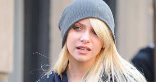 Here's The Truth Behind Taylor Momsen Going From Gossip Girl To Rockstar